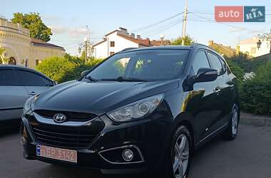 Внедорожник / Кроссовер Hyundai ix35 2010 в 