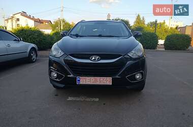 Внедорожник / Кроссовер Hyundai ix35 2010 в 