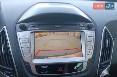 Внедорожник / Кроссовер Hyundai ix35 2010 в 