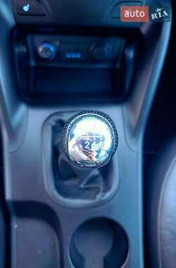 Внедорожник / Кроссовер Hyundai ix35 2010 в 
