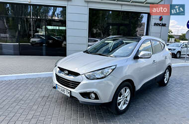 Позашляховик / Кросовер Hyundai ix35 2010 в Одесі