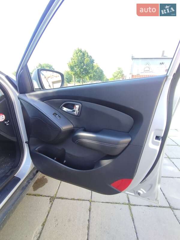 Внедорожник / Кроссовер Hyundai ix35 2012 в Луцке