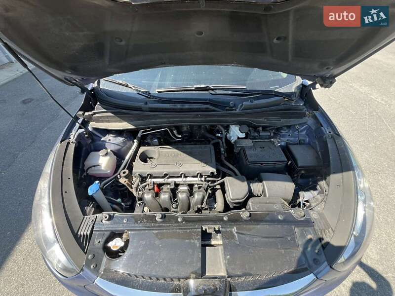 Внедорожник / Кроссовер Hyundai ix35 2011 в Днепре
