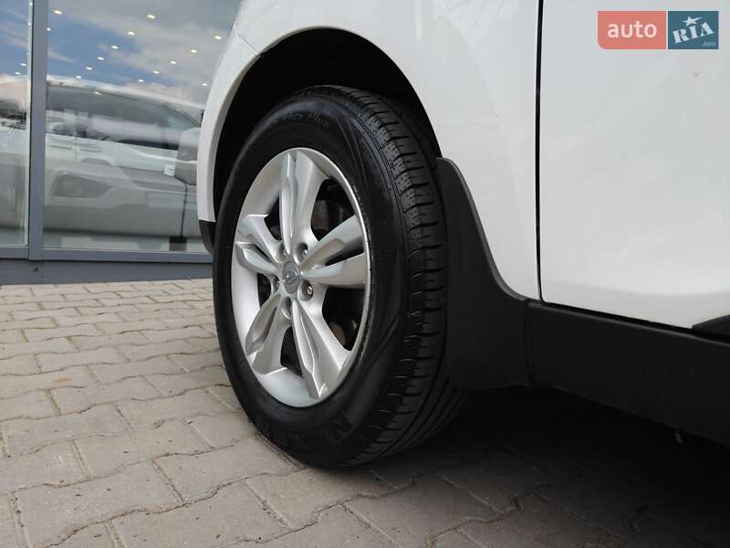 Внедорожник / Кроссовер Hyundai ix35 2012 в Одессе