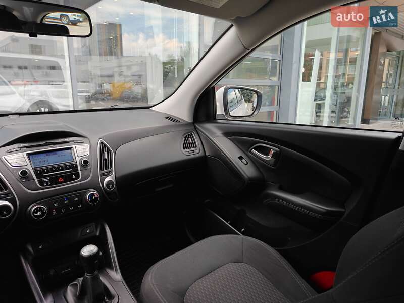 Внедорожник / Кроссовер Hyundai ix35 2012 в Одессе