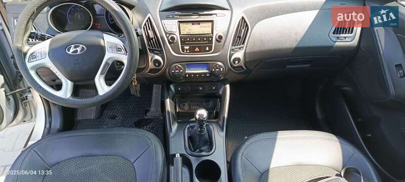 Позашляховик / Кросовер Hyundai ix35 2010 в Кам'янець-Подільському