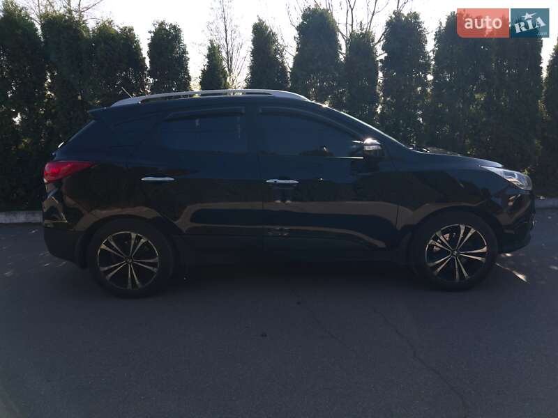 Позашляховик / Кросовер Hyundai ix35 2010 в Києві
