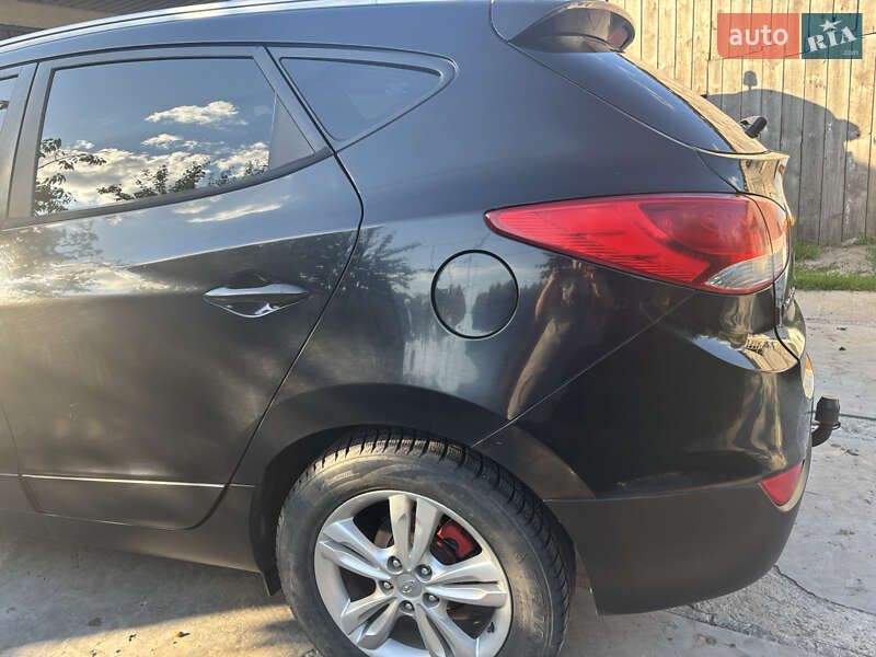 Внедорожник / Кроссовер Hyundai ix35 2011 в Старой Синяве