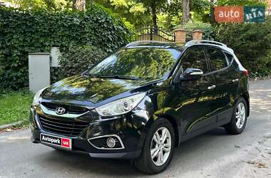 Внедорожник / Кроссовер Hyundai ix35 2010 в Киеве