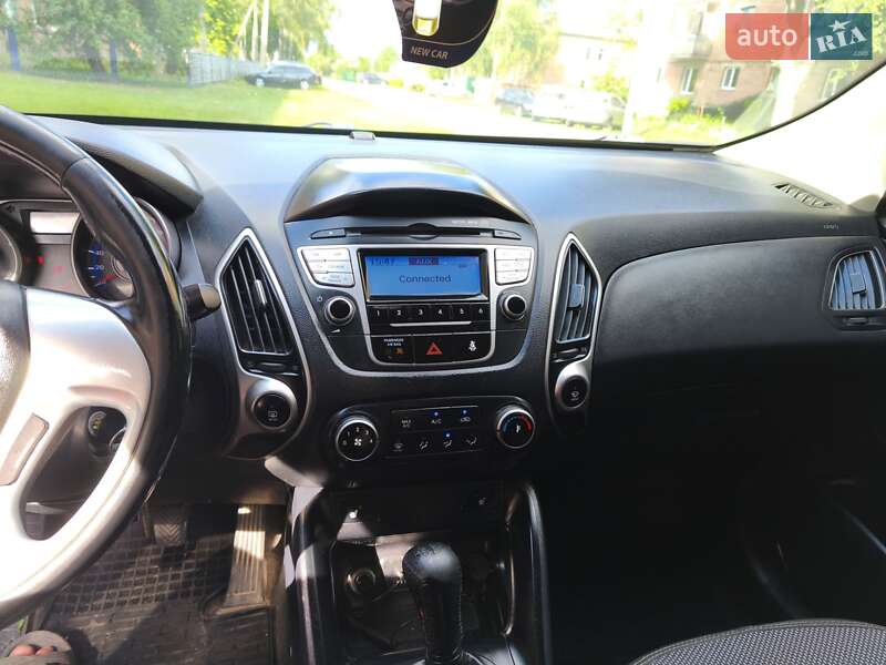 Позашляховик / Кросовер Hyundai ix35 2010 в Зіньківі