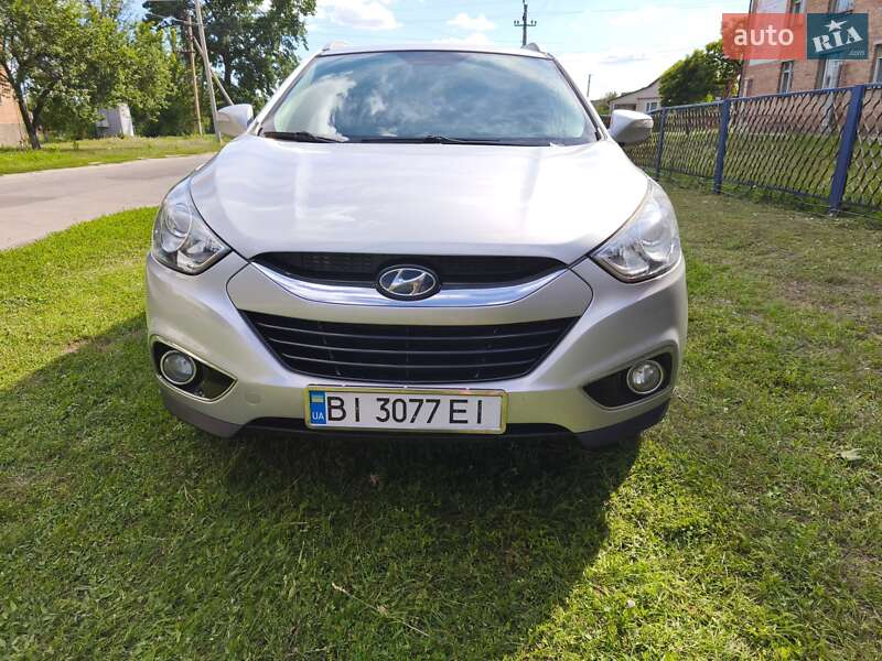 Позашляховик / Кросовер Hyundai ix35 2010 в Зіньківі