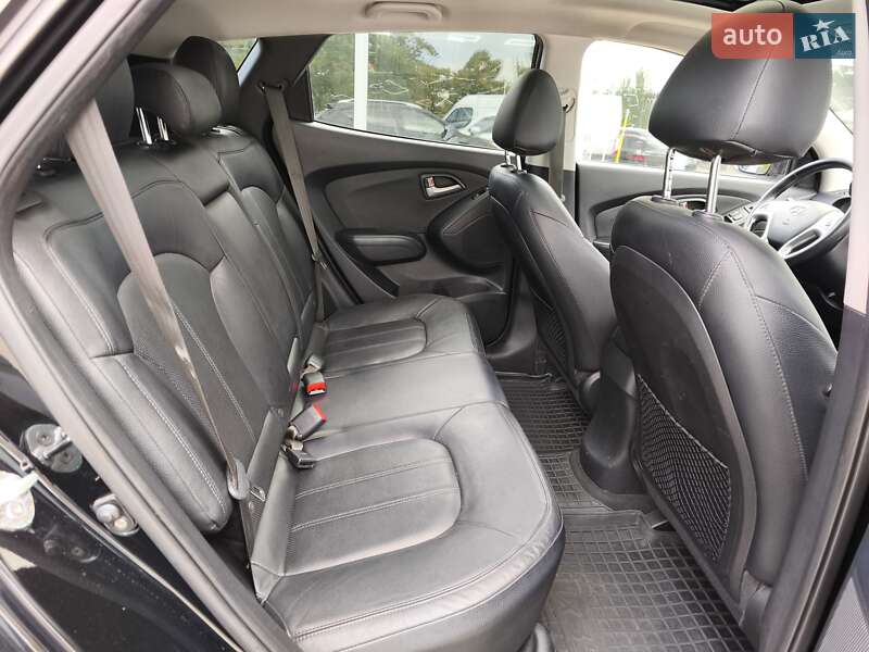 Внедорожник / Кроссовер Hyundai ix35 2010 в Днепре