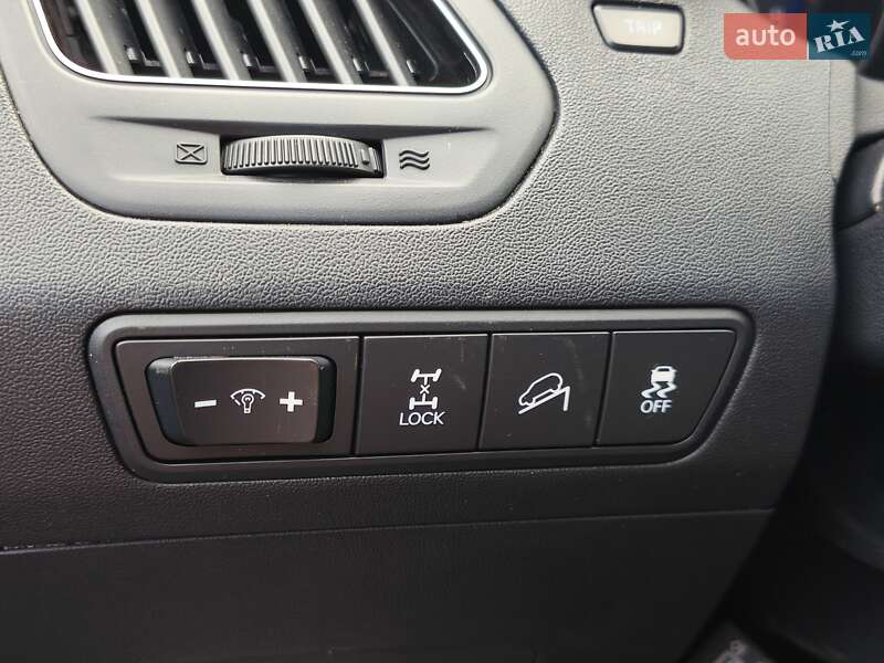 Внедорожник / Кроссовер Hyundai ix35 2010 в Днепре