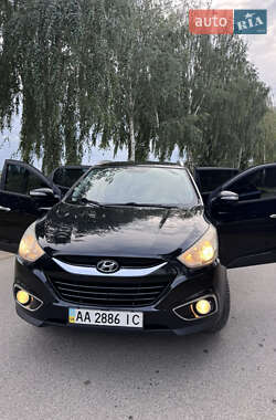 Внедорожник / Кроссовер Hyundai ix35 2013 в Черновцах
