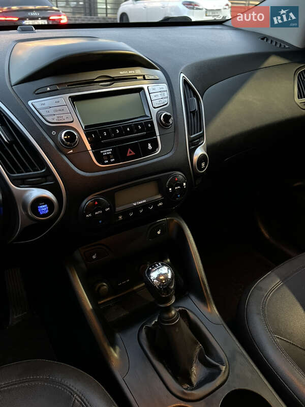 Позашляховик / Кросовер Hyundai ix35 2010 в Чорткові