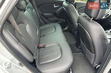 Внедорожник / Кроссовер Hyundai ix35 2014 в 