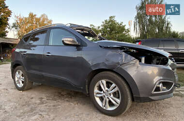 Внедорожник / Кроссовер Hyundai ix35 2013 в Ромнах