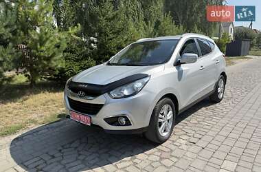 Позашляховик / Кросовер Hyundai ix35 2011 в 