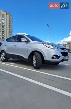 Внедорожник / Кроссовер Hyundai ix35 2010 в Киеве