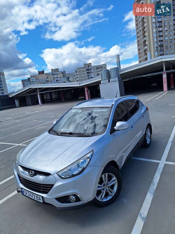 Позашляховик / Кросовер Hyundai ix35 2010 в Києві