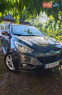 Внедорожник / Кроссовер Hyundai ix35 2010 в 