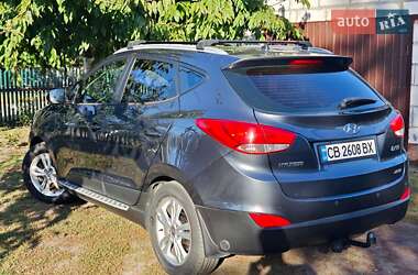 Внедорожник / Кроссовер Hyundai ix35 2010 в 