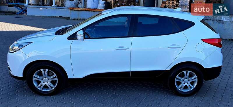 Внедорожник / Кроссовер Hyundai ix35 2015 в Львове