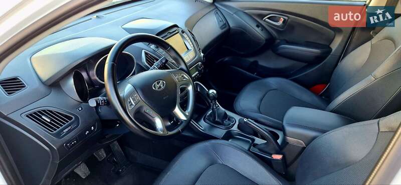 Внедорожник / Кроссовер Hyundai ix35 2015 в Львове