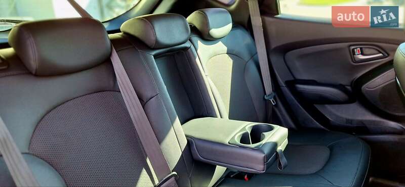 Внедорожник / Кроссовер Hyundai ix35 2015 в Львове