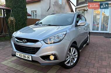 Внедорожник / Кроссовер Hyundai ix35 2010 в 
