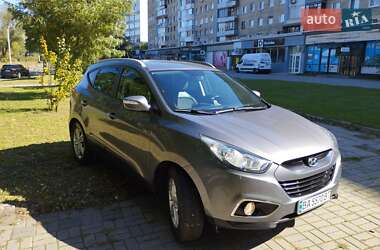 Позашляховик / Кросовер Hyundai ix35 2012 в 