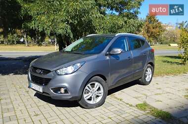 Позашляховик / Кросовер Hyundai ix35 2012 в 
