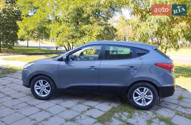Позашляховик / Кросовер Hyundai ix35 2012 в 