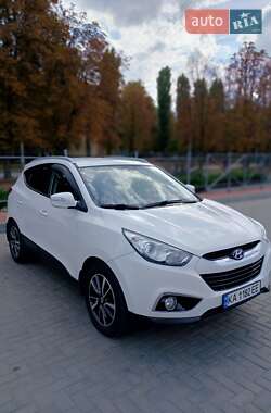 Внедорожник / Кроссовер Hyundai ix35 2012 в 