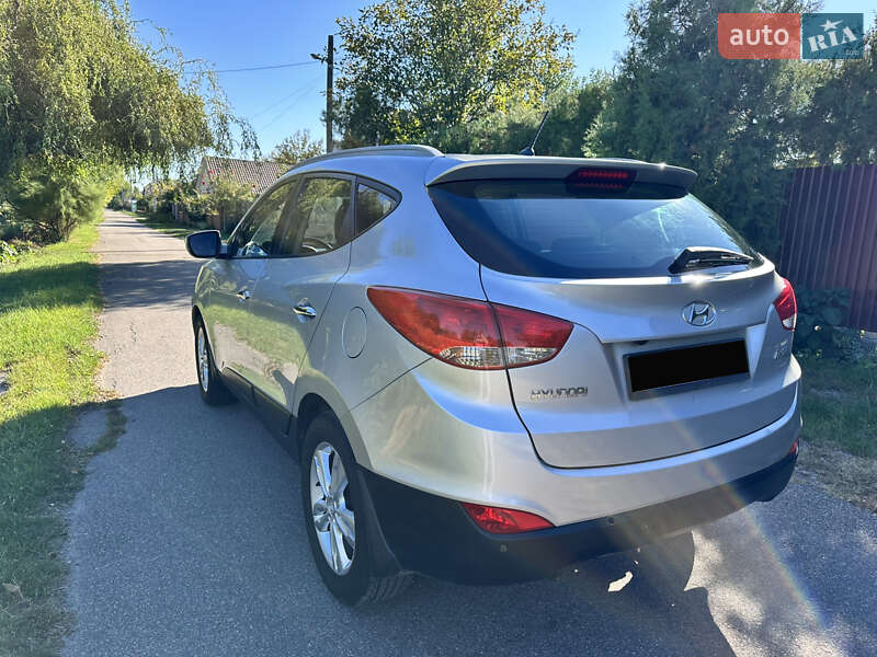 Внедорожник / Кроссовер Hyundai ix35 2011 в Киеве