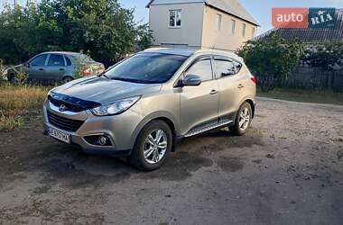 Внедорожник / Кроссовер Hyundai ix35 2011 в 