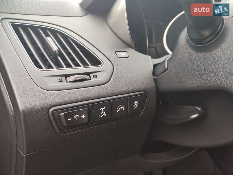 Внедорожник / Кроссовер Hyundai ix35 2010 в Киеве фото 4 Внедорожник / Кроссовер Hyundai ix35 2010 в Киеве