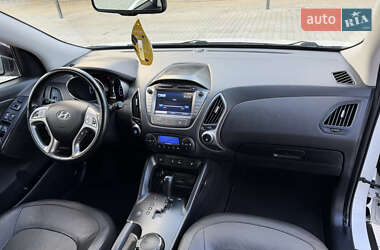 Внедорожник / Кроссовер Hyundai ix35 2014 в 