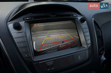 Внедорожник / Кроссовер Hyundai ix35 2014 в 