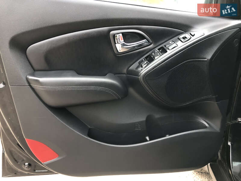 Позашляховик / Кросовер Hyundai ix35 2013 в Рівному