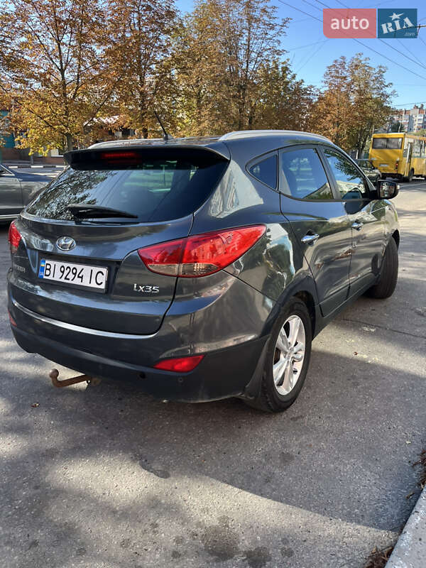Внедорожник / Кроссовер Hyundai ix35 2010 в Кременчуге фото 2 Внедорожник / Кроссовер Hyundai ix35 2010 в Кременчуге