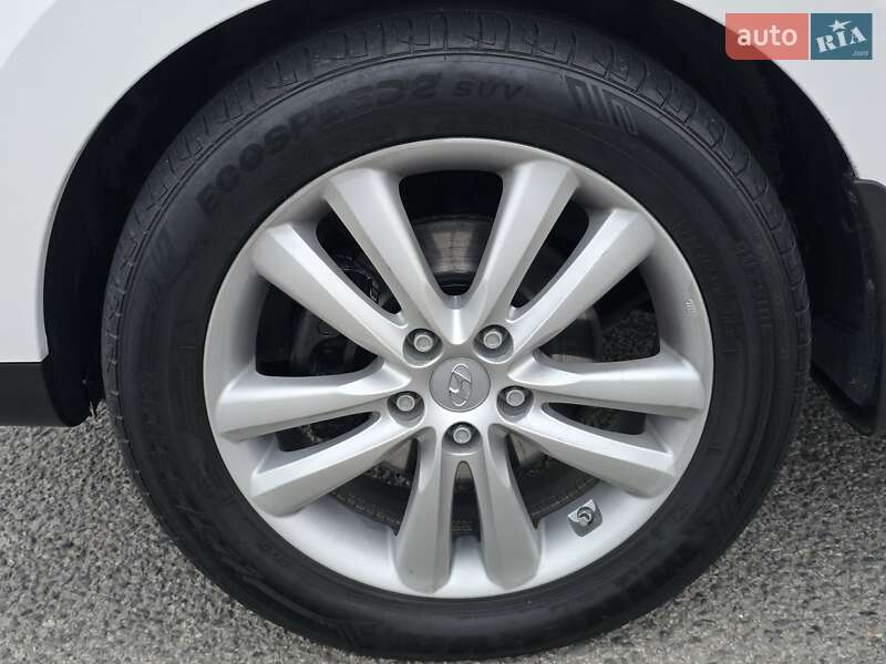 Внедорожник / Кроссовер Hyundai ix35 2012 в Калуше