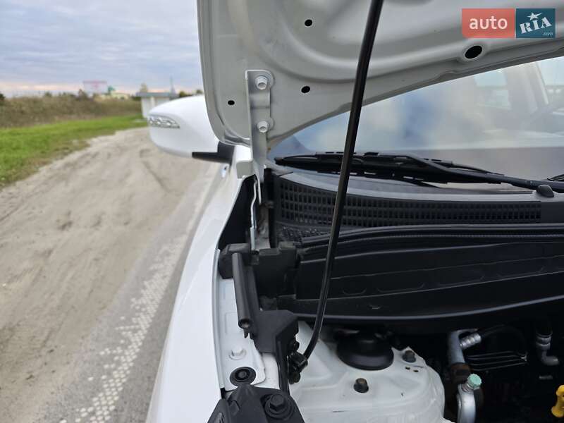 Внедорожник / Кроссовер Hyundai ix35 2012 в Калуше