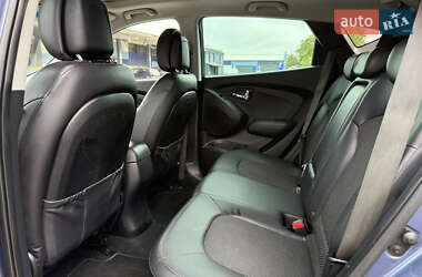 Позашляховик / Кросовер Hyundai ix35 2012 в 
