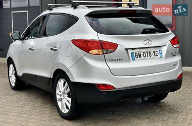 Внедорожник / Кроссовер Hyundai ix35 2012 в 