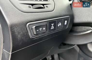 Внедорожник / Кроссовер Hyundai ix35 2012 в 