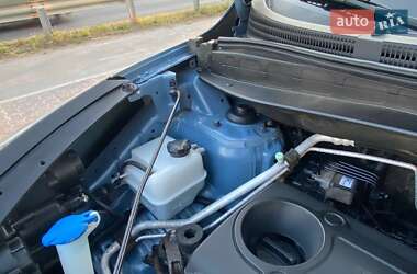 Внедорожник / Кроссовер Hyundai ix35 2012 в 