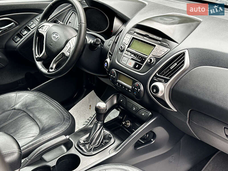 Внедорожник / Кроссовер Hyundai ix35 2010 в Виннице