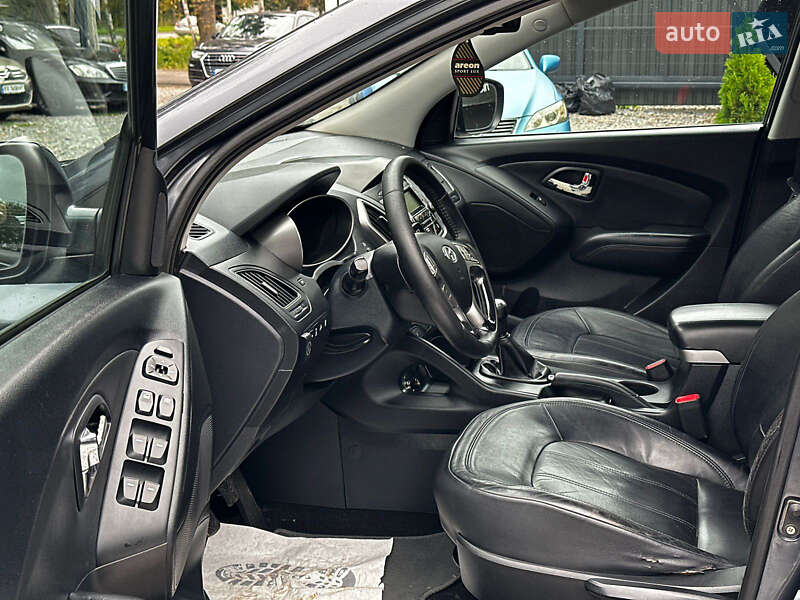 Внедорожник / Кроссовер Hyundai ix35 2010 в Виннице