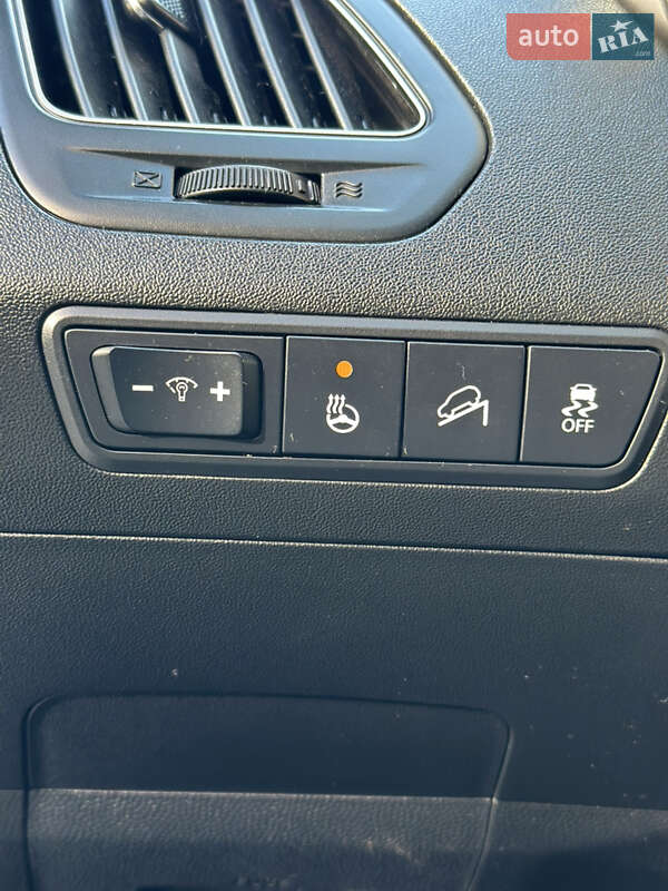 Позашляховик / Кросовер Hyundai ix35 2014 в Івано-Франківську